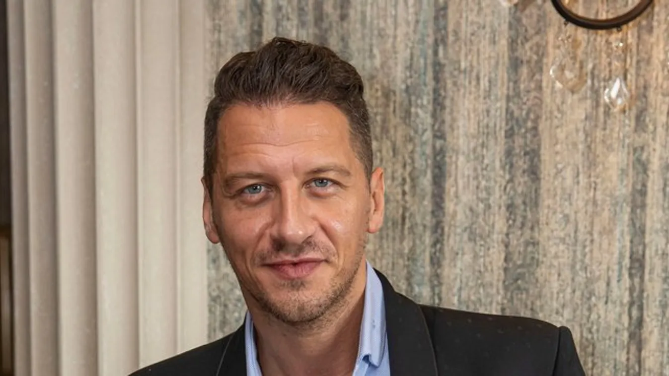 Közel egy éve nem ölelte meg édesanyját Vastag Csaba