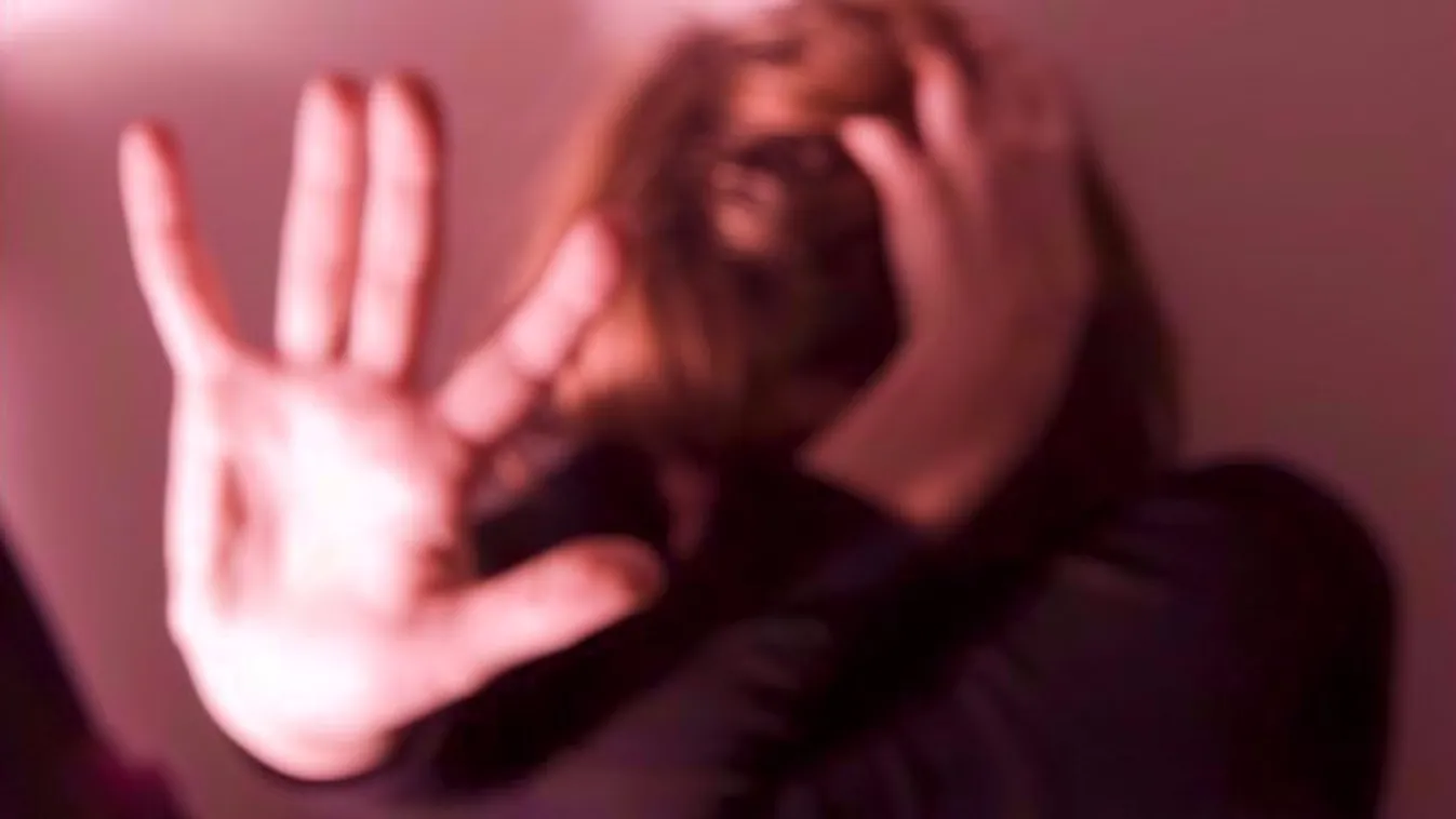 Szaunában erőszakolta meg a 15 éves lányt a zsebtolvaj