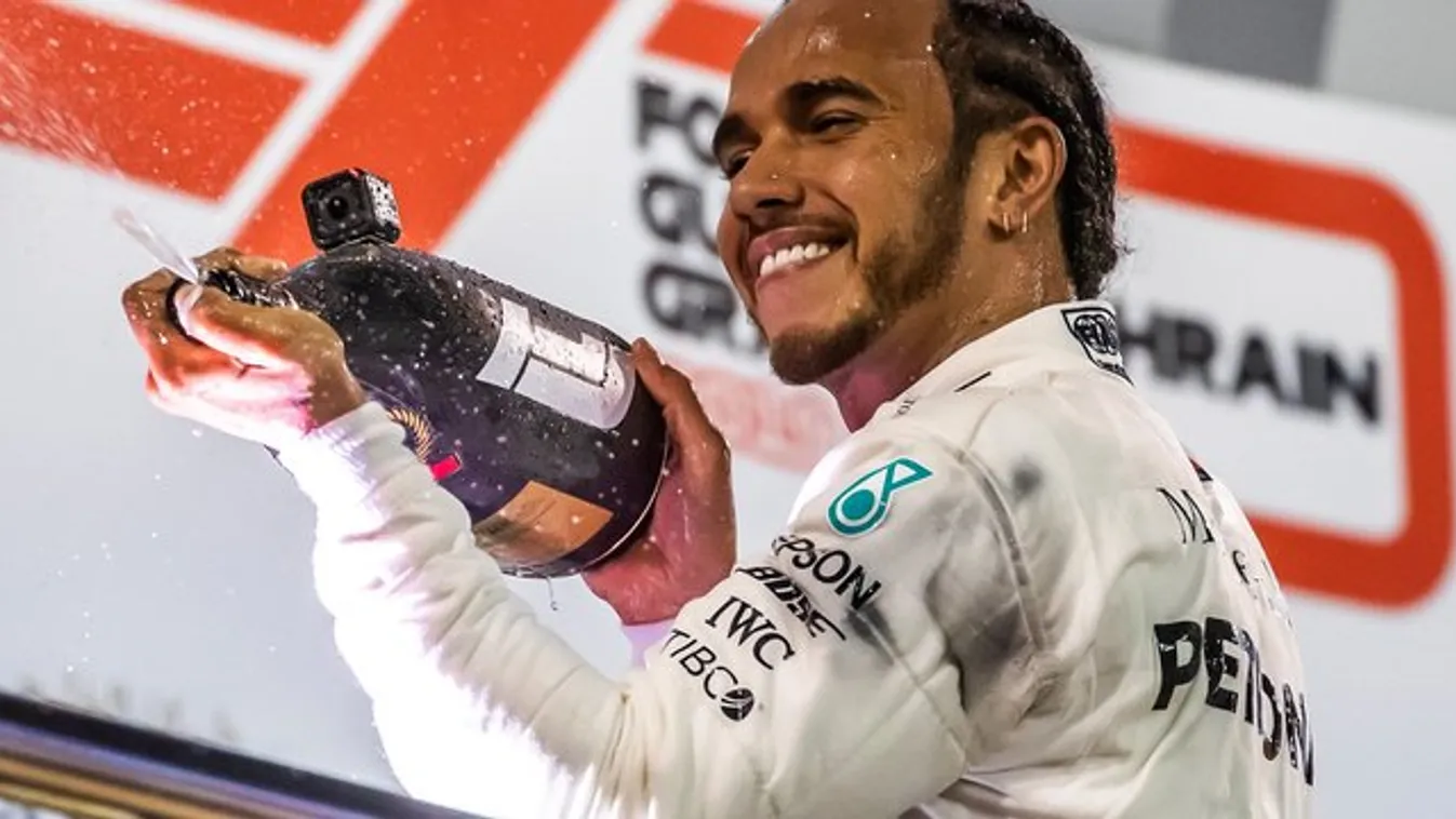 Hamilton ölébe hullott a győzelem