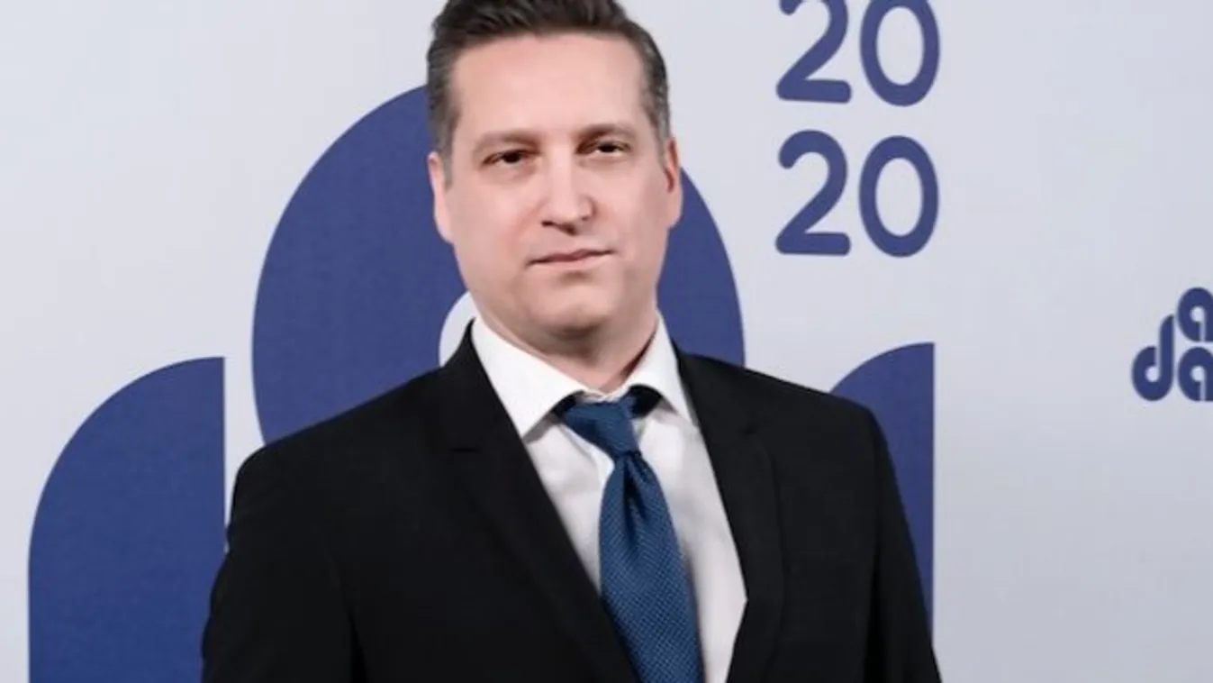 Képtelen dönteni Pély Barna