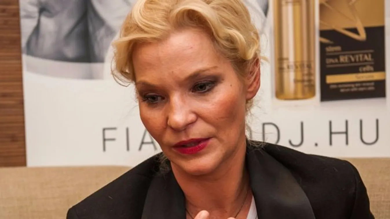 Köpéssel vették le Liluról a rontást