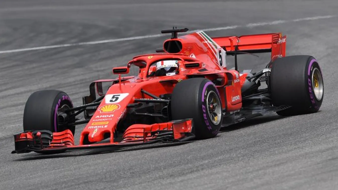 Vettel-győzelemért szorítanak sztárjaink