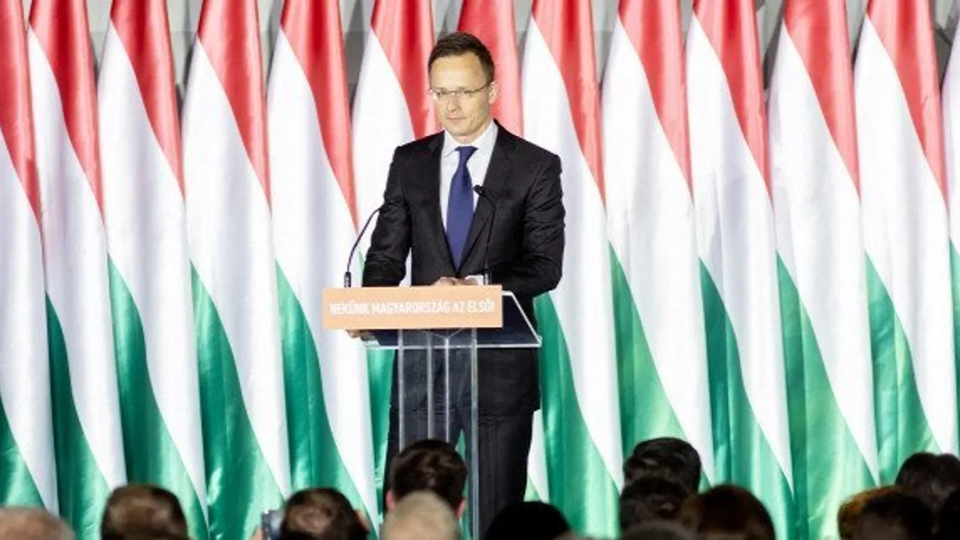 Ötpontos fejlesztési tervben állapodott meg Szijjártó Péter a kínai külügyminiszterrel