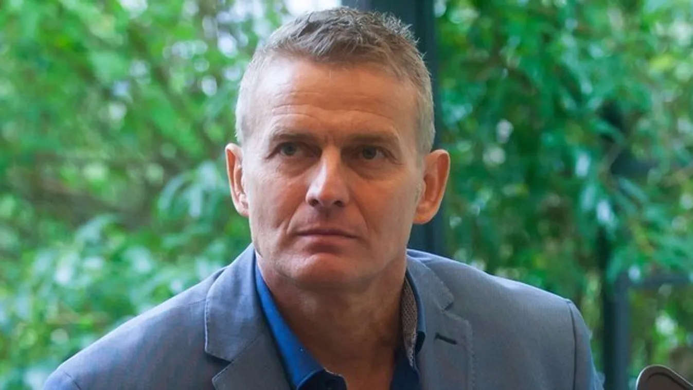 Álhír volt Rékasi eljegyzése: Nem nősülök!