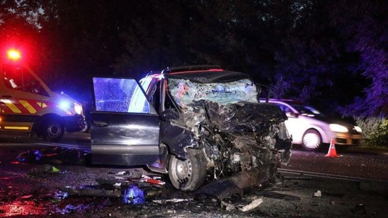 Szerelmi bánatában végezhetett magával a férfi, aki Szolnoknál belehajtott egy kisbuszba