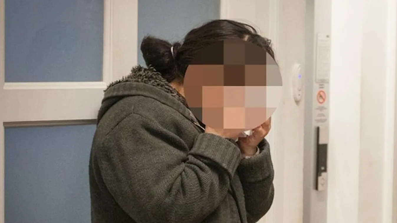 Horror Pásztón: Magára hagyja férje a babáját lefejező Mónikát
