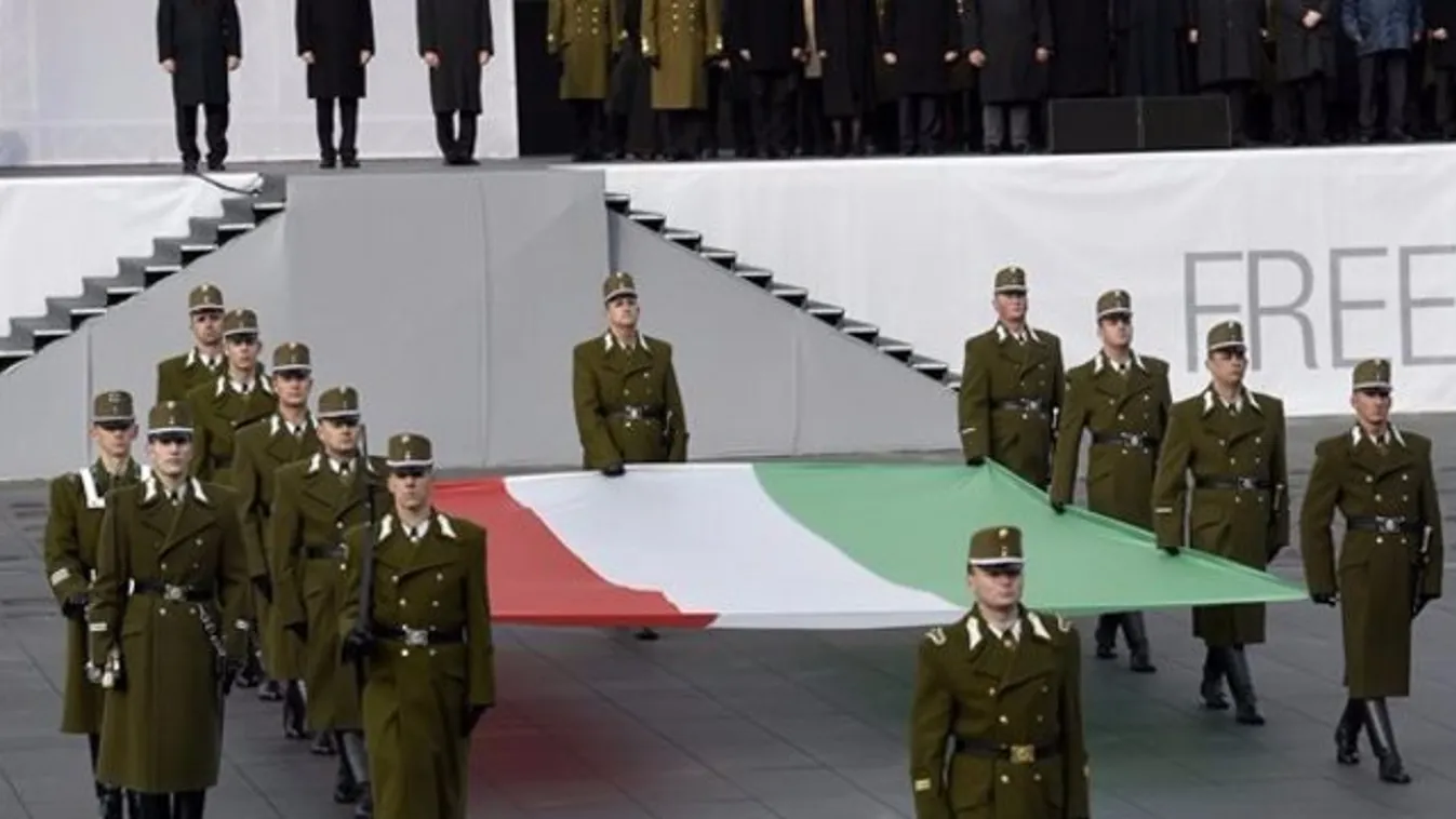 Lemaradt a zászlófelvonásról? Nálunk megnézheti! videó