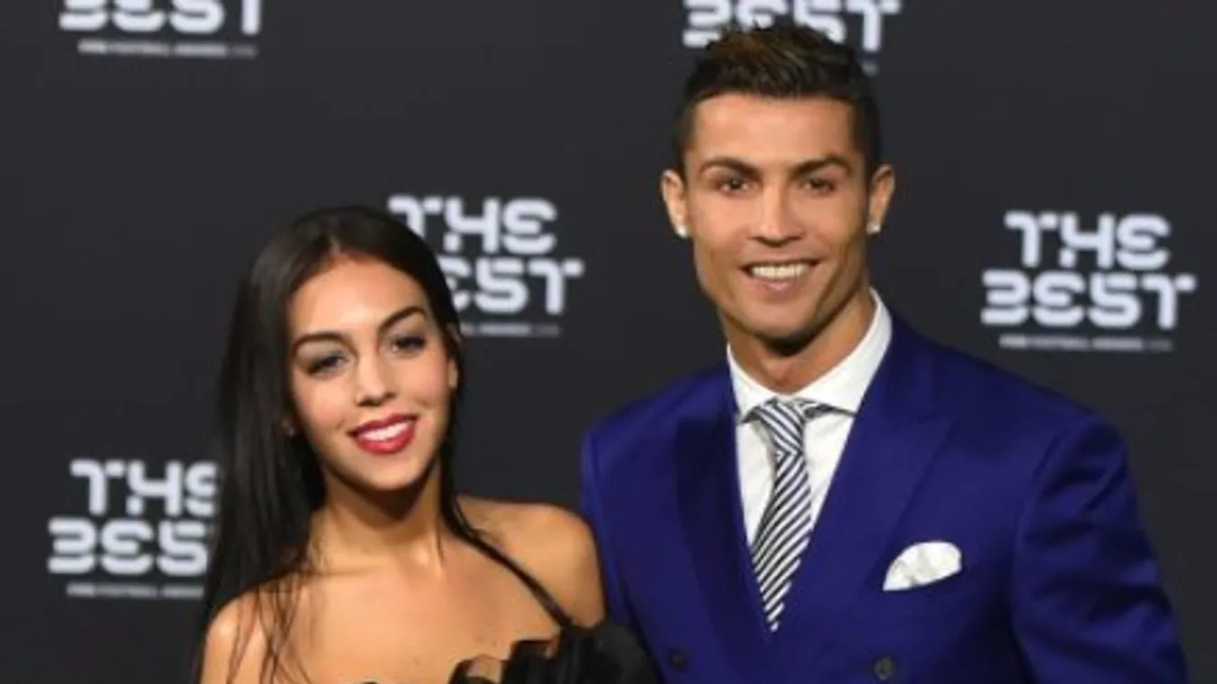 Béranya szül ikreket Cristiano Ronaldónak