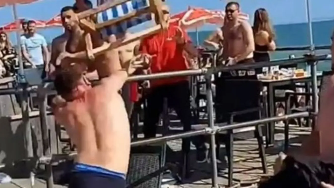 Székeket, asztalokat vágtak egymáshoz: gyermekektől hemzsegő strandon estek egymásnak a részeg strandolók