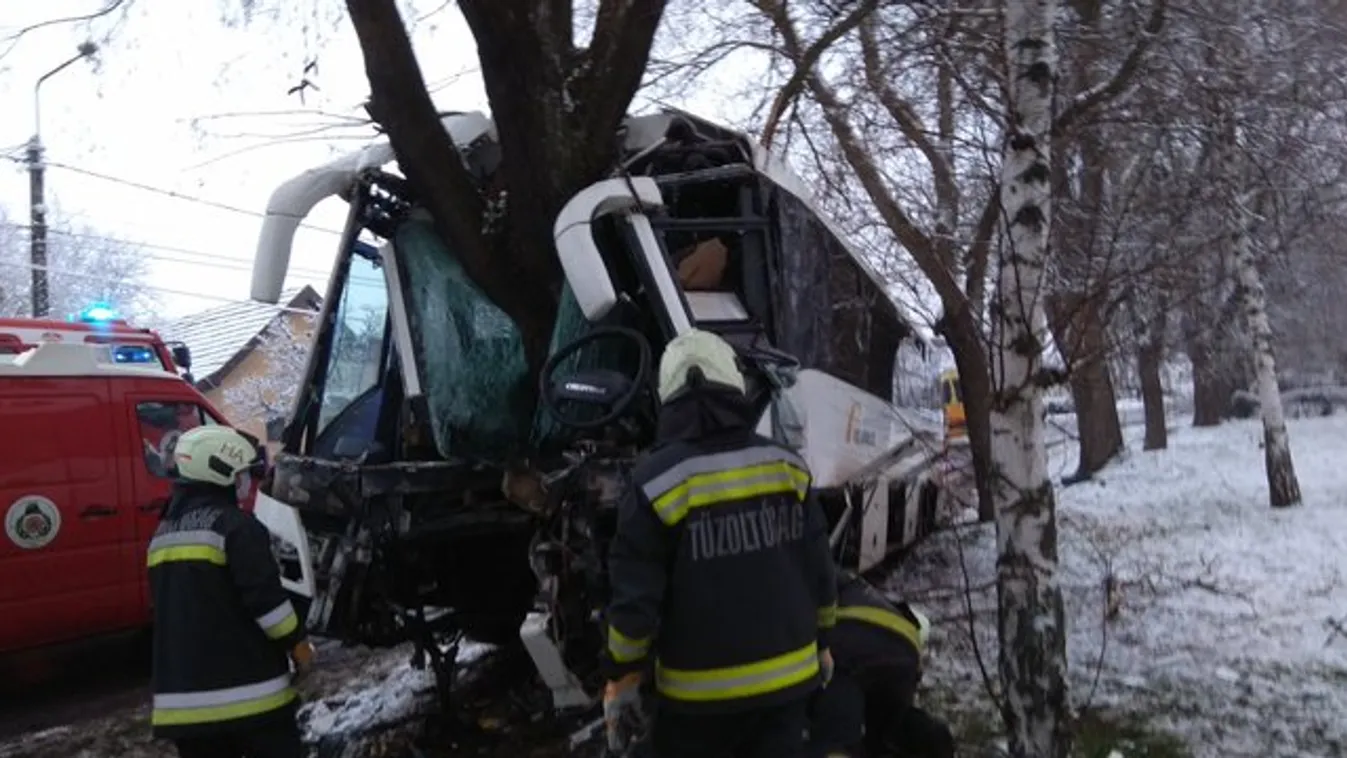 Hősként ünneplik a fának csapódott busz sofőrjét Lőrincin