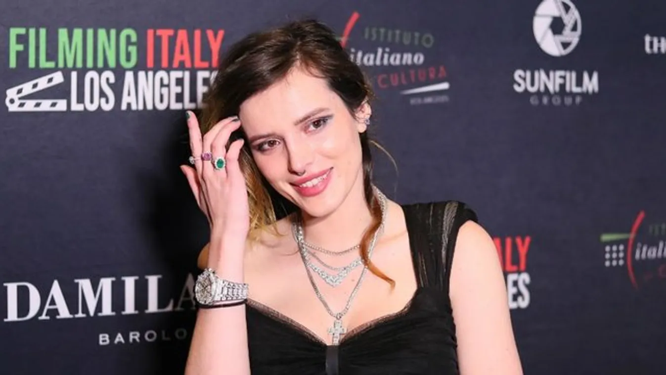 Bella Thorne szakított az egyik párjával - kész szerencse, hogy a másikkal még együtt van