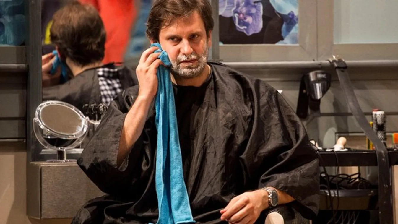 Simon Kornél ollós gyilkost keres