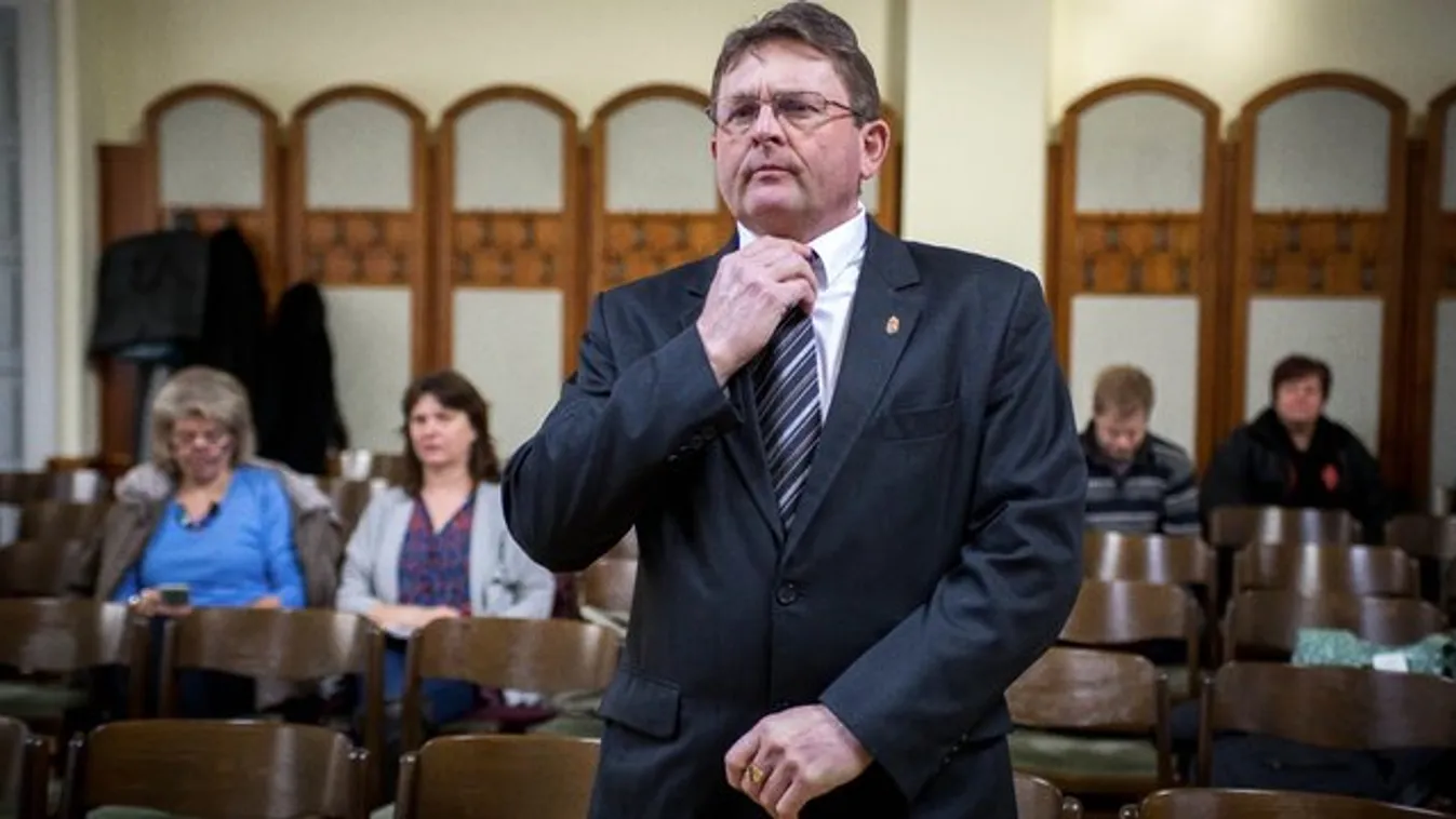 Répát árul az élettársát megverő, vak komondoros Balogh