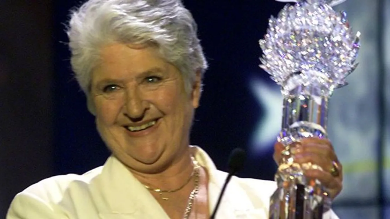 Ötkarikás lobogót lopott Dawn Fraser - 7 érdekes tény az úszónőről