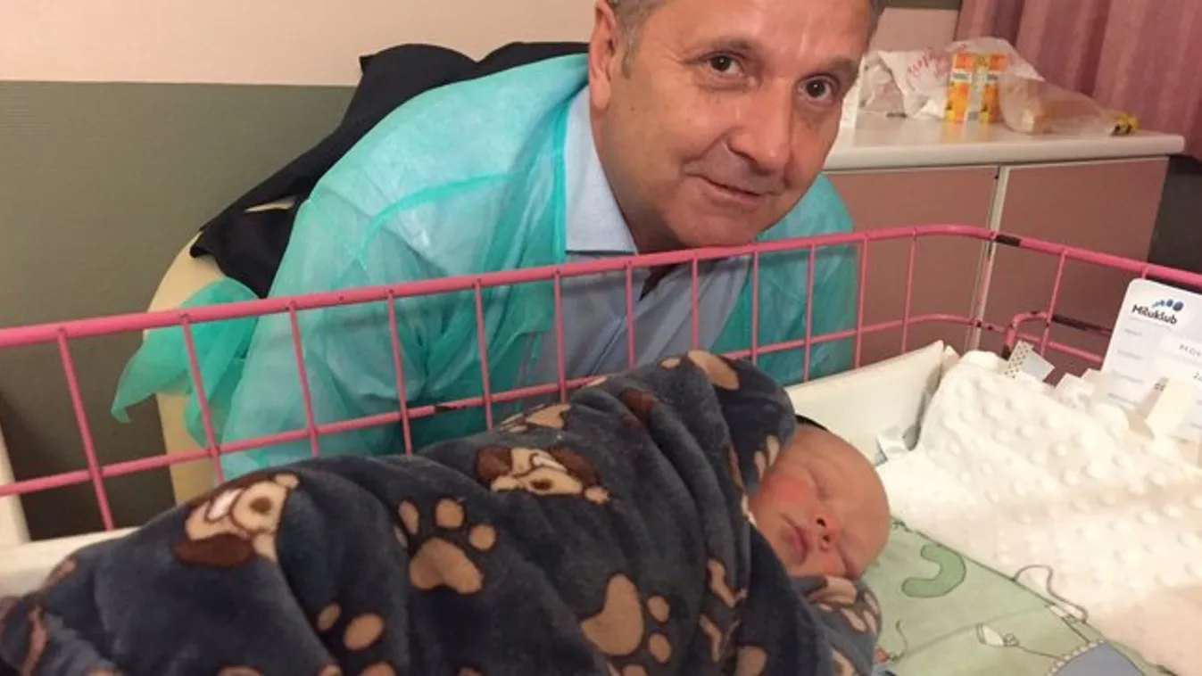 Közkórházban született az MSZP-elnök kisfia