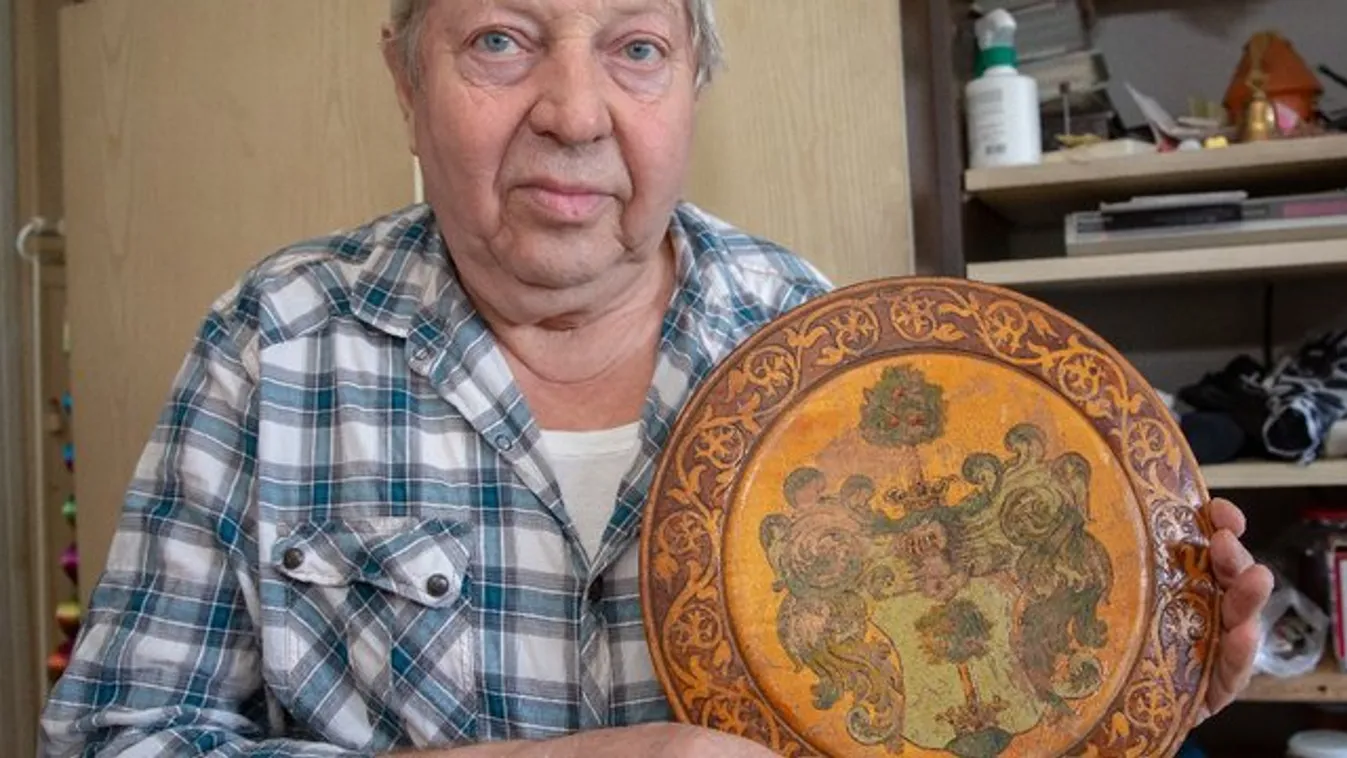 Családi gyűrű ura Kempelen ük-ükunokája