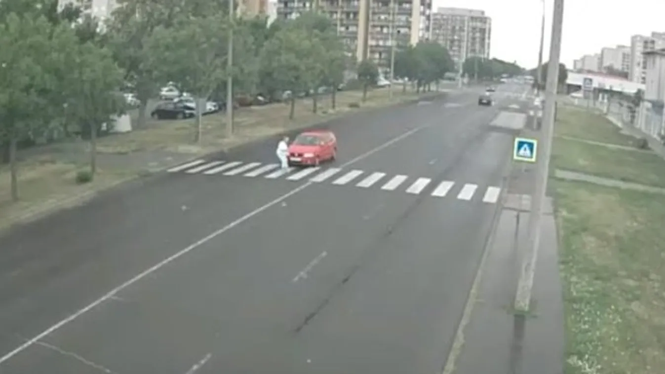 Felkavaró képsorok: Idős gyalogost gázolt el brutálisan egy autós Szolnokon – 18+ videó
