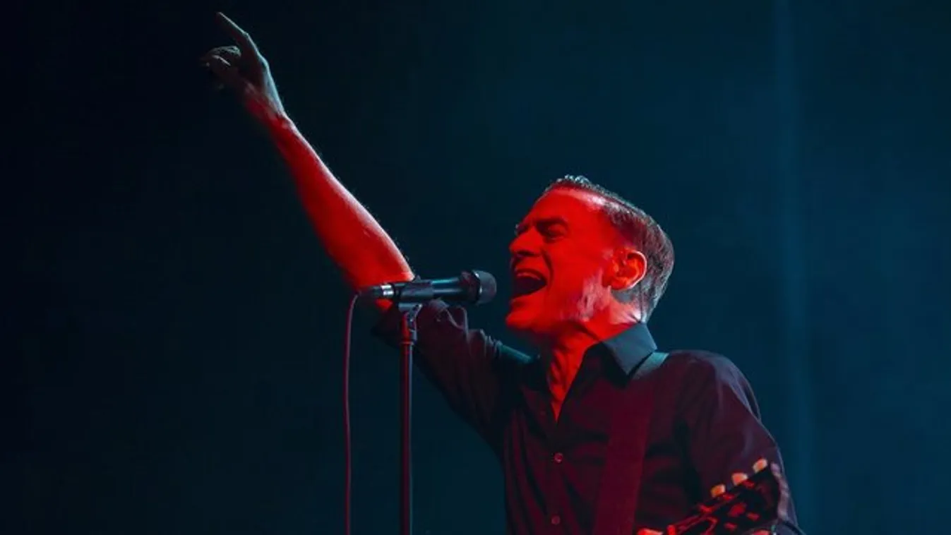 Kiborult a kínaiakra Bryan Adams