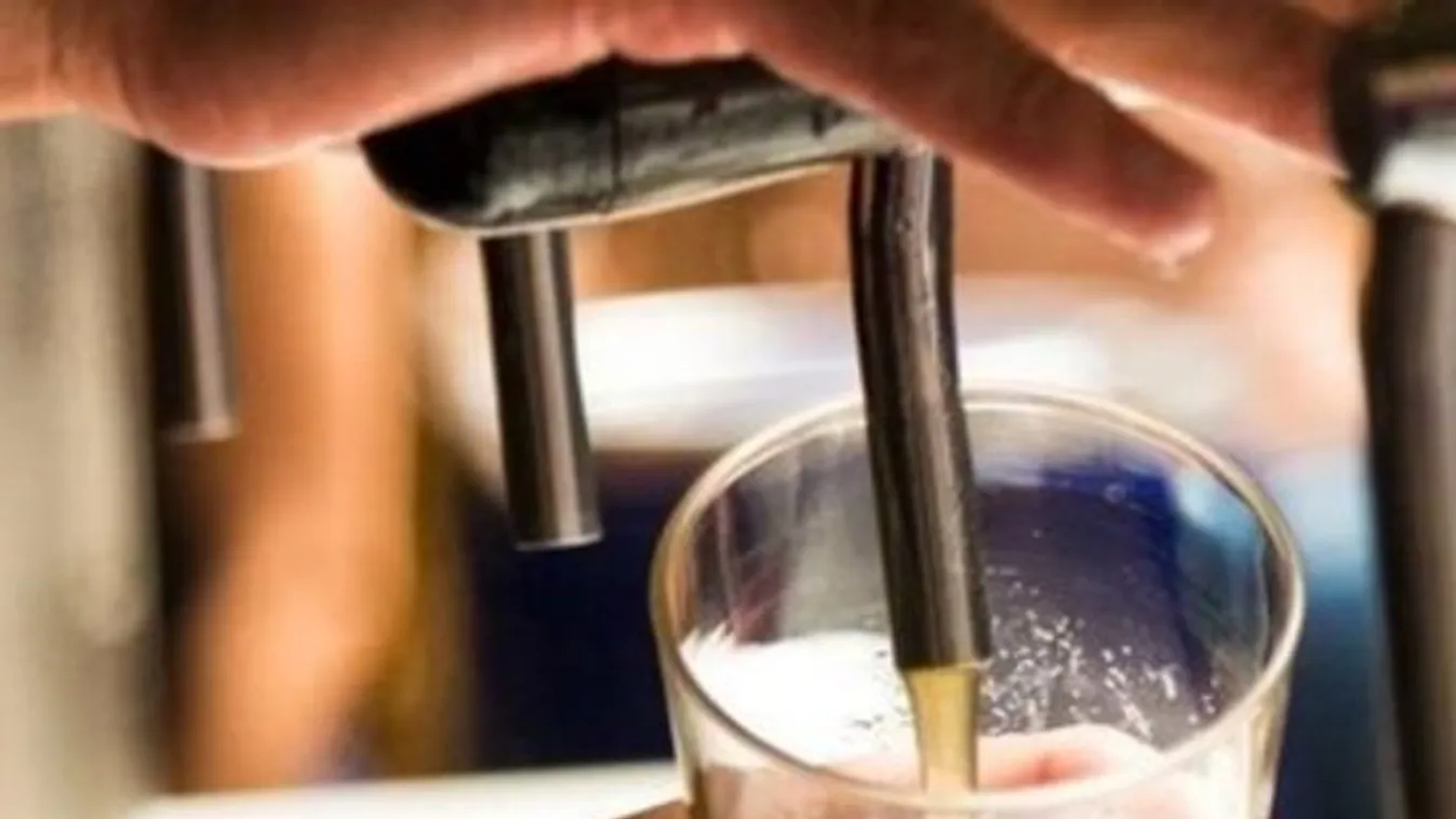 Másfél milliárdos áfacsalást okoztak alkoholos italokkal egy bűnbanda