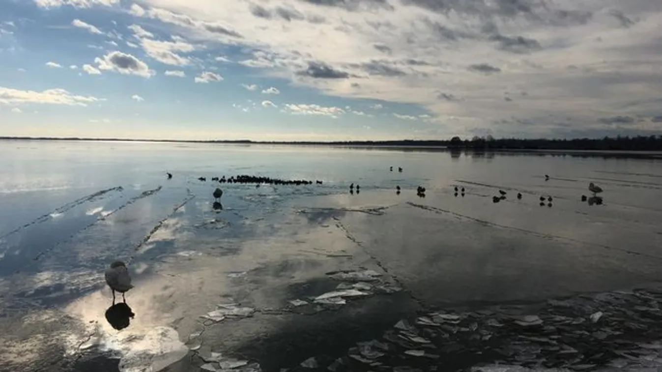 Elképesztő mit művelt a fagy a téli Balatonnal!