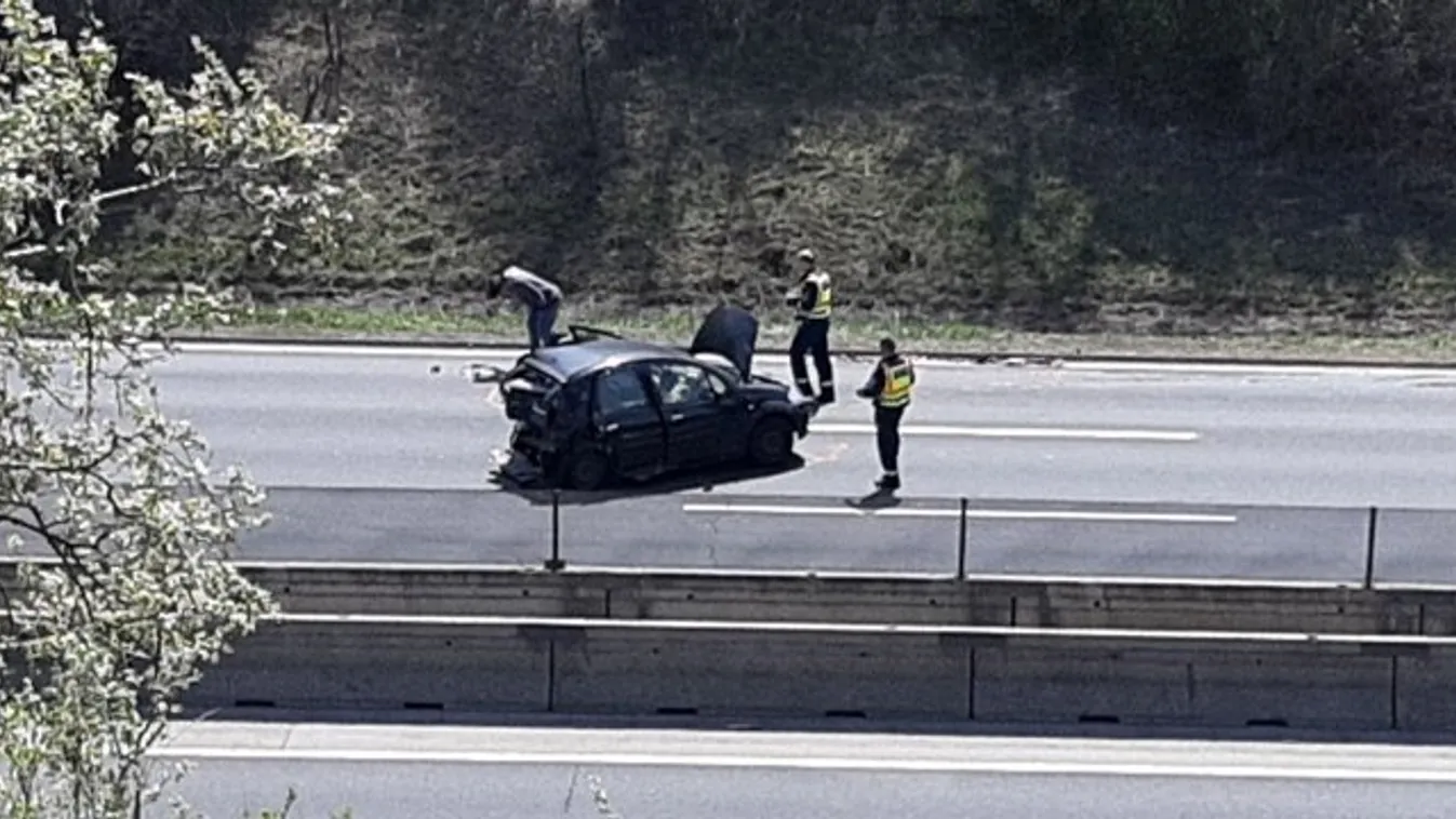 Baleset történt az M3-son Gödöllőnél – fotók a helyszínről