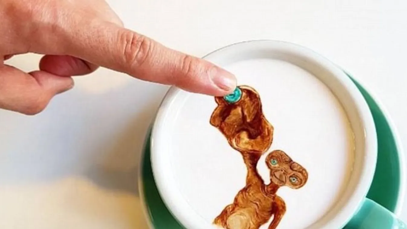 E.T.-t is a kávénkra varázsolja a koreai barista - fotók!