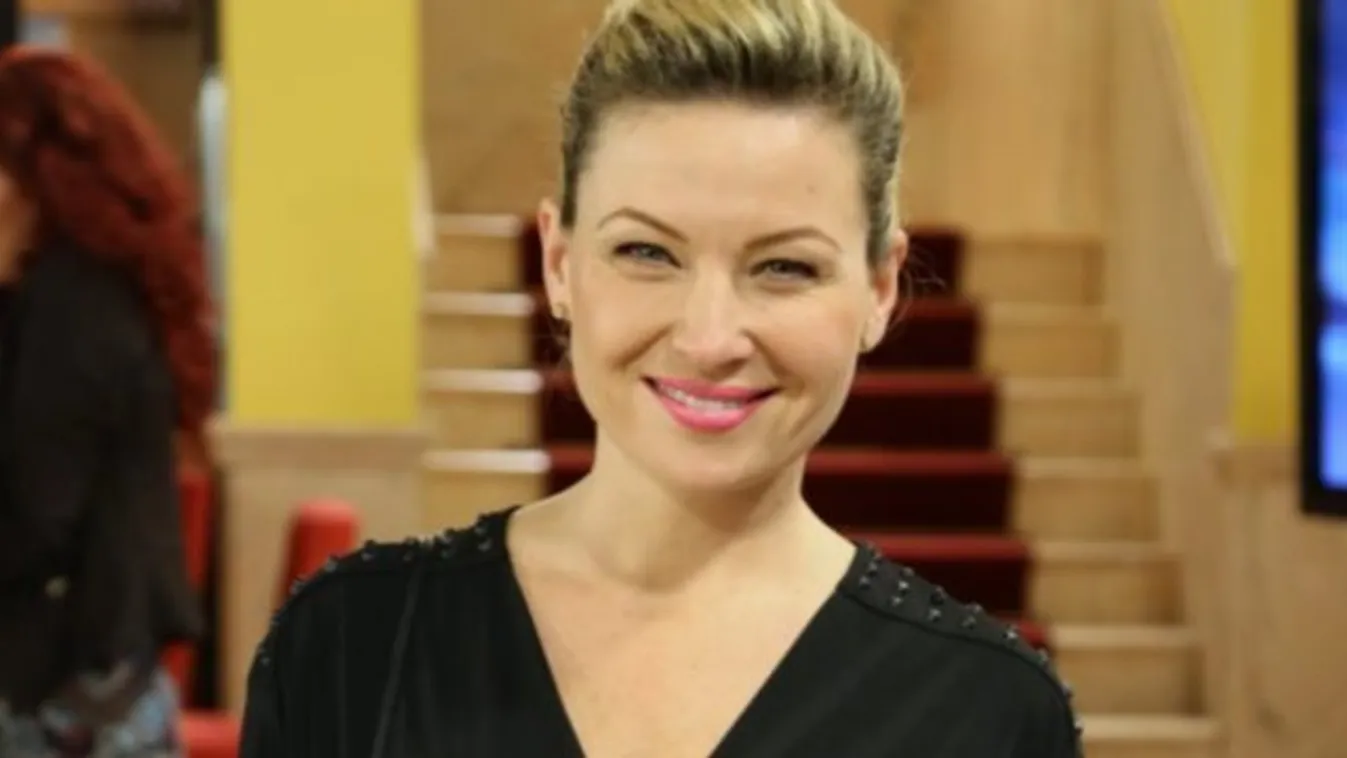 Szorcsik Viki dögös bikinis fotójánál ma garantáltan nem lát jobbat!