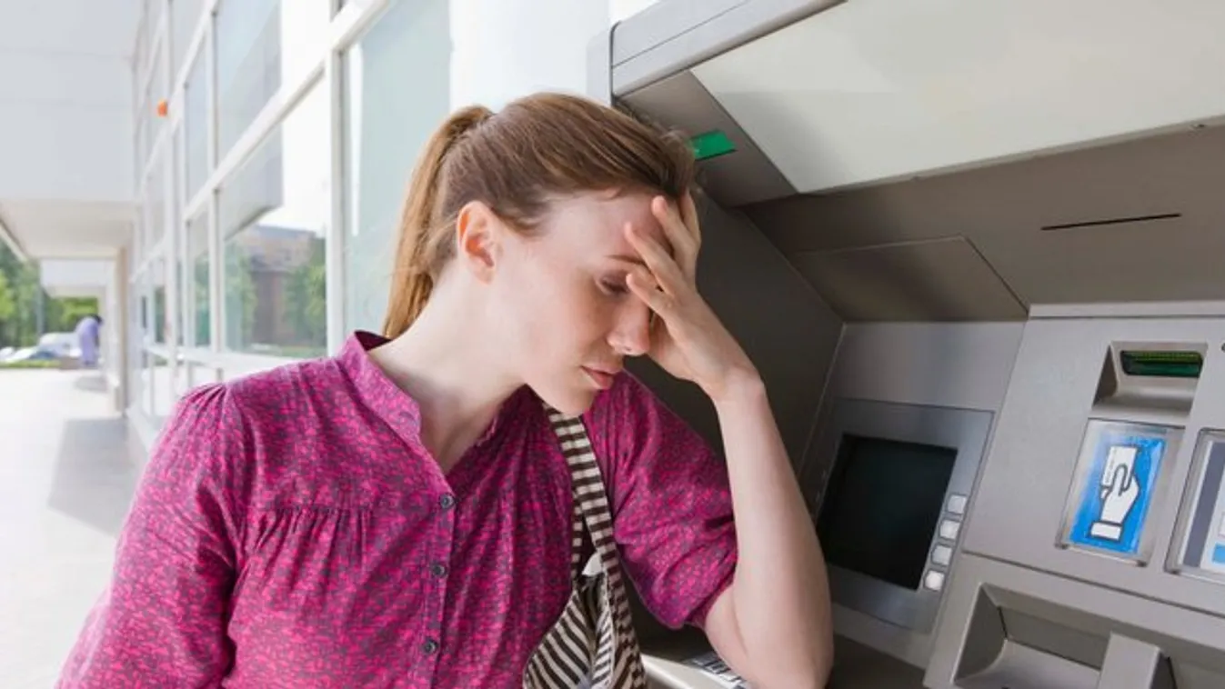 Kártalanít a bank a benyelt kártya után? – A Bors utánajárt