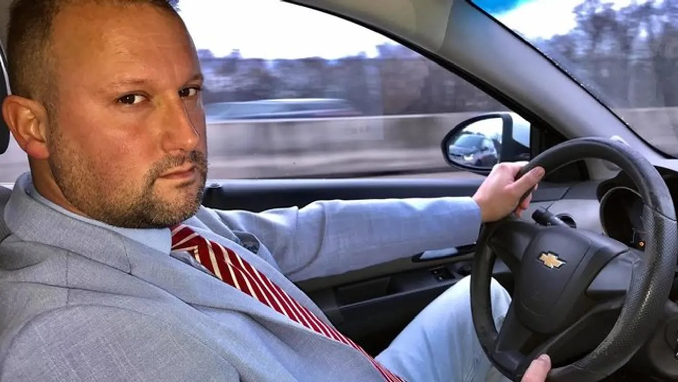 Hogy mi? Verőlegény helyett egészen más kereste fel Alekoszt