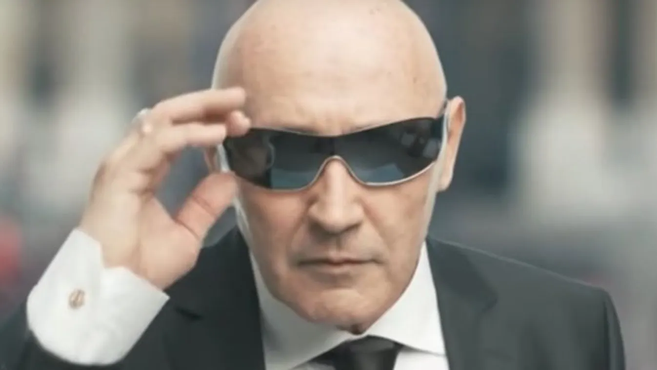 Patakynak célja volt az ufós reklámmal - videó