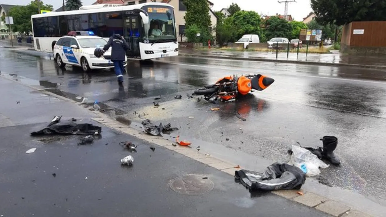 Megrázó képeket kaptunk a budapesti motoros balesetről