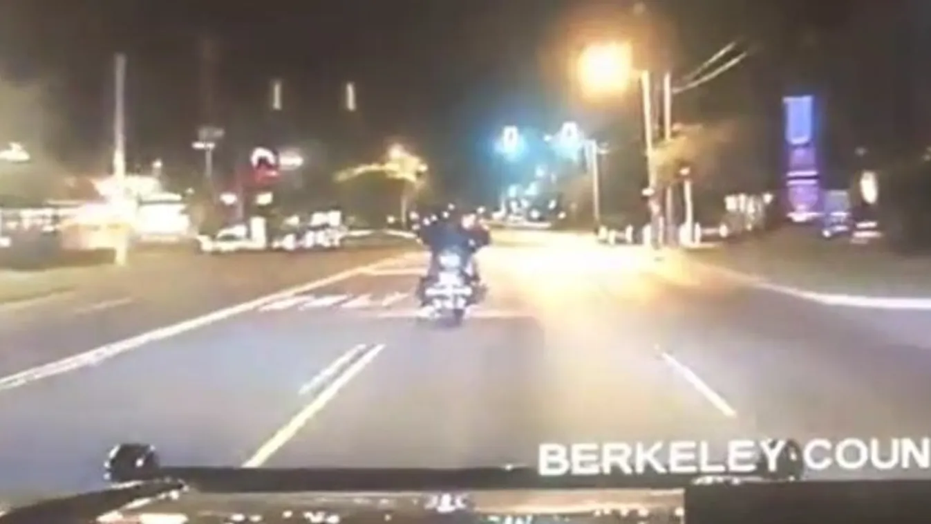 A motoros nem foglalkozott üldözőjével, az életébe került - videó