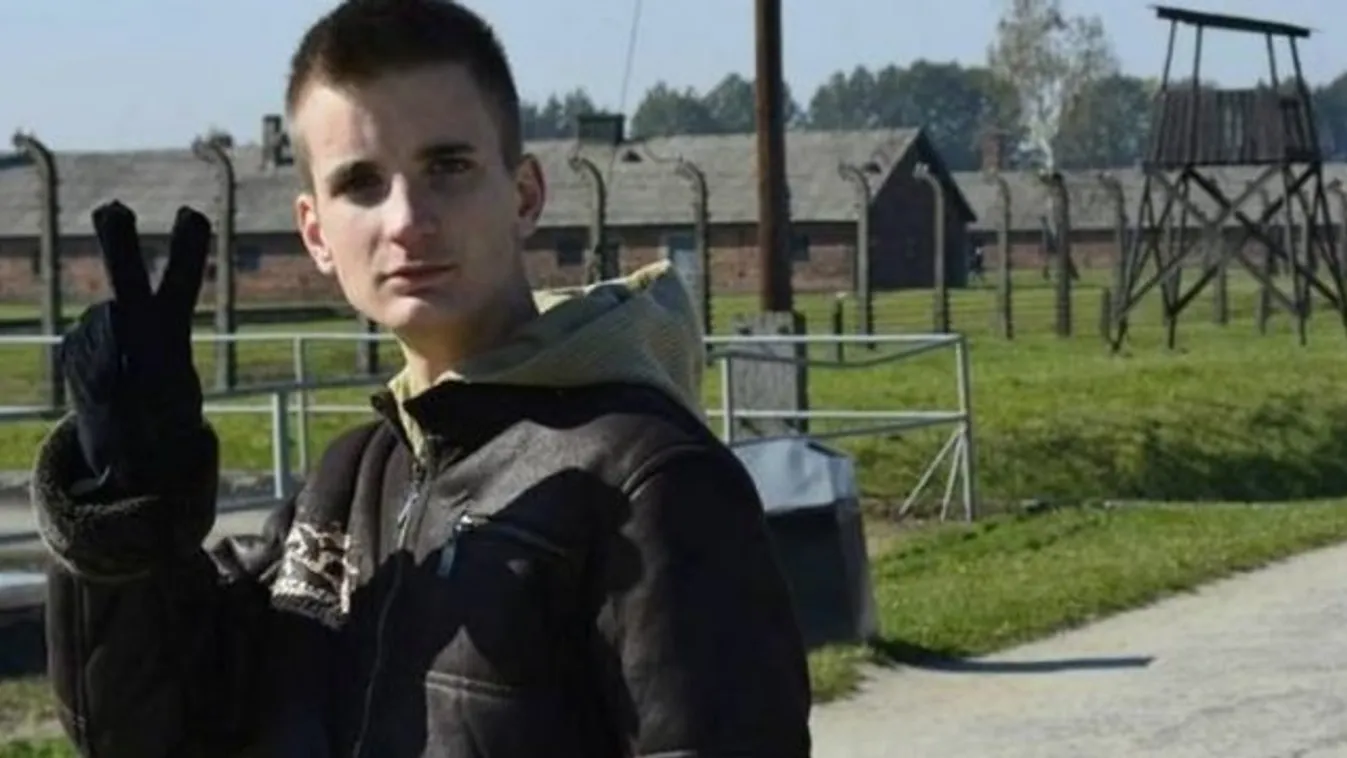 Jakab balesetet okozó sofőrje az Auschwitzban győzelem jelét mutató jobbikos