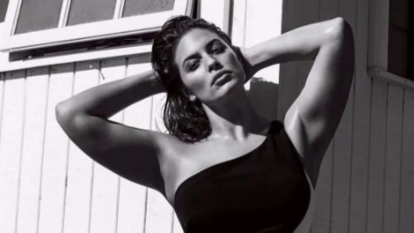 Férje által készített intim képeken szexizik Ashley Graham – fotók