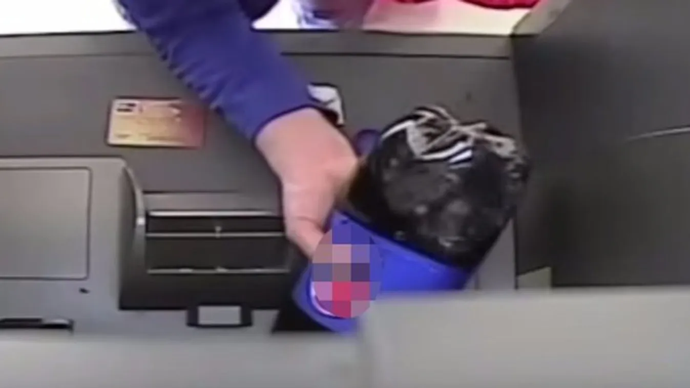 Sosem találná ki, miért öntött kólát egy nő az ATM-automatába - videó