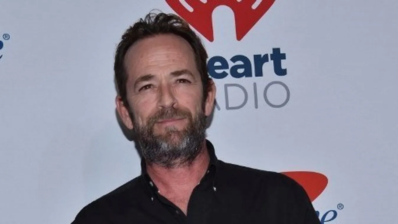 Gombaöltönyben temették el Luke Perry-t
