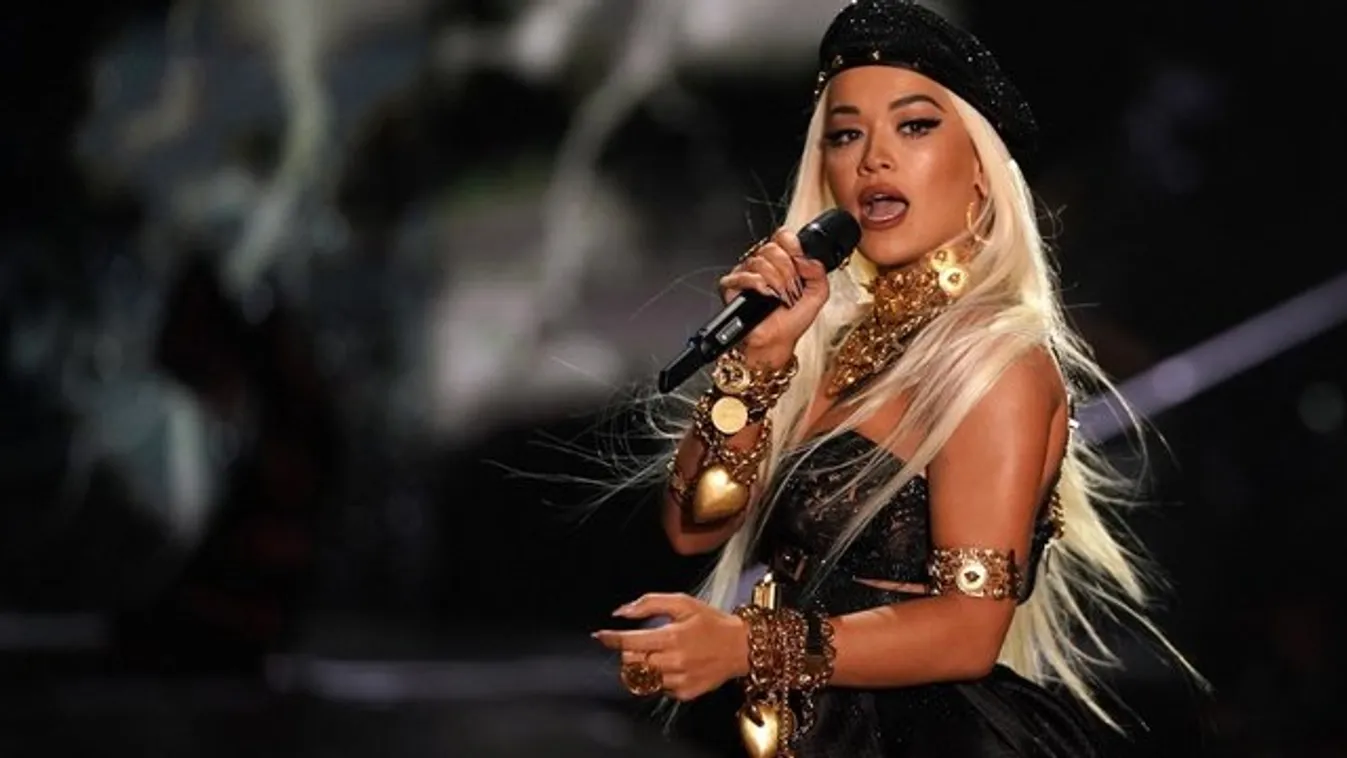 Félmilliárdos luxuskecót vett szüleinek Rita Ora - mégse fognak beköltözni