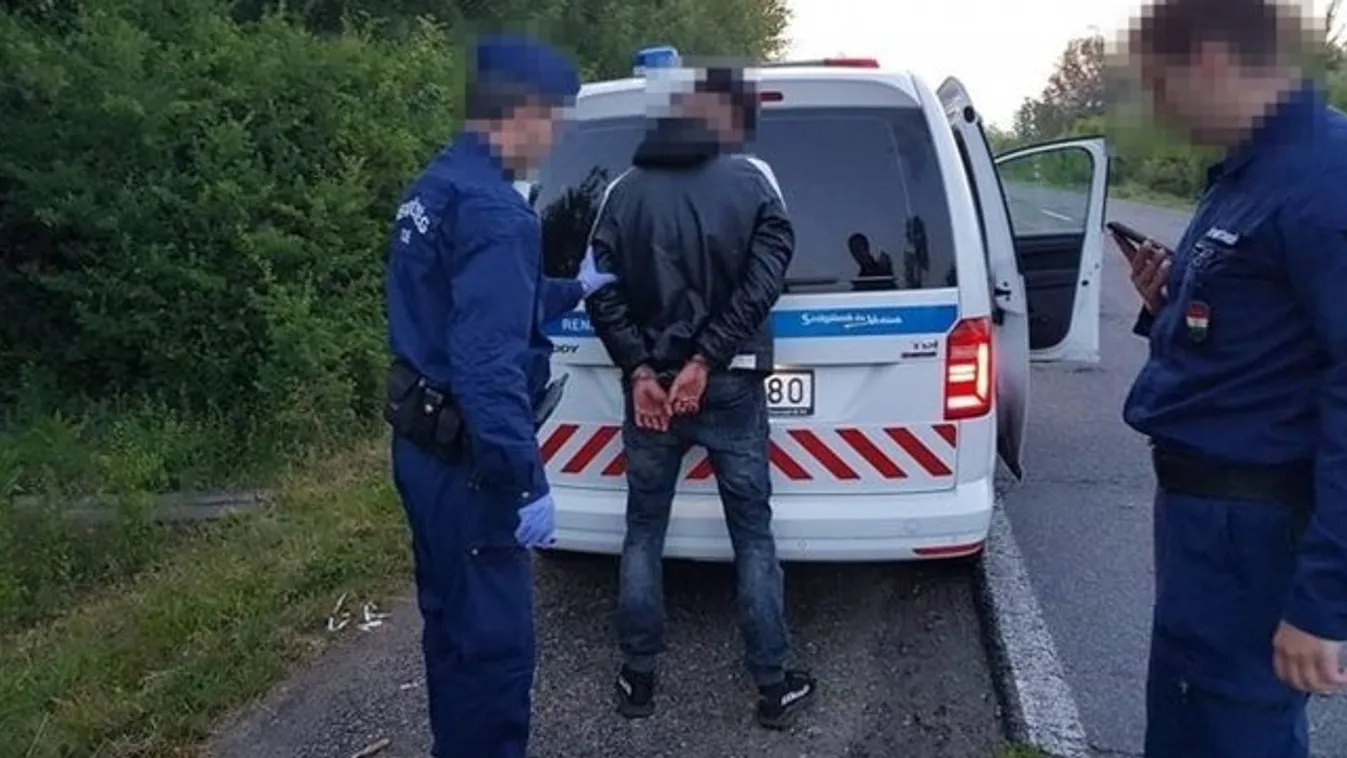 Nem szólt, csak szúrt: halálra késelt egy férfit egy 18 éves fiú, érettségije után indult gyilkos ámokfutásra - Videó