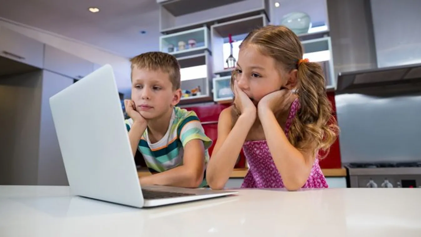 A net hatására utálják testüket a tinik