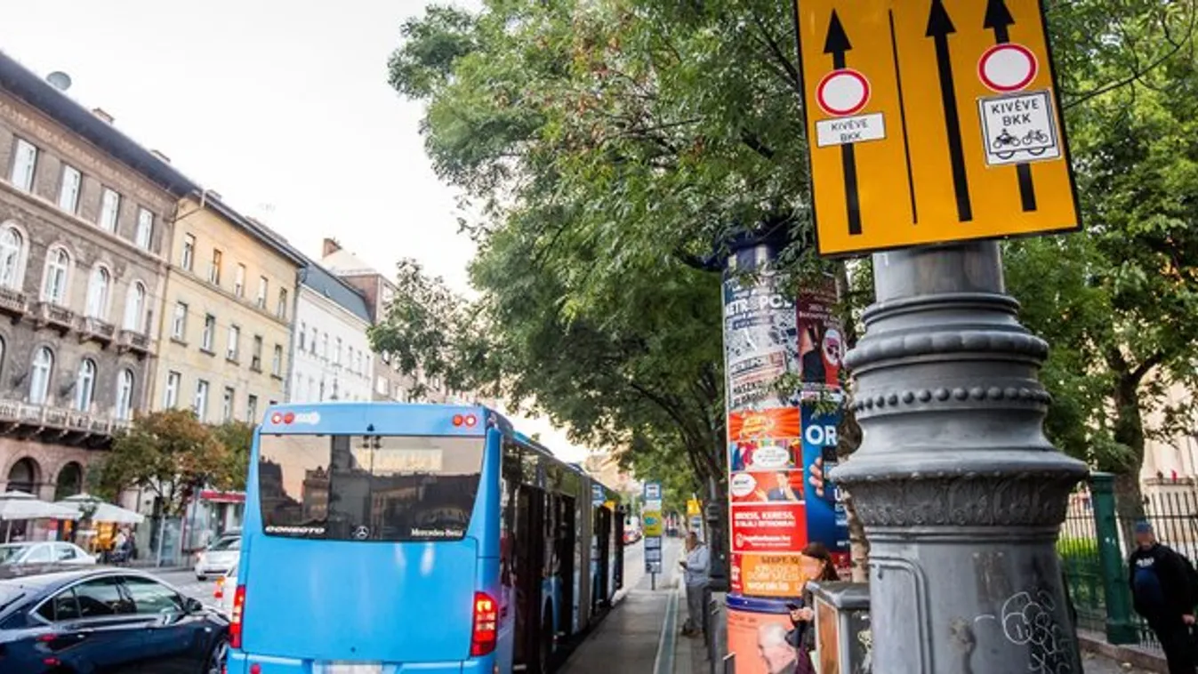 Káosz a körúton a BKK-sávok miatt