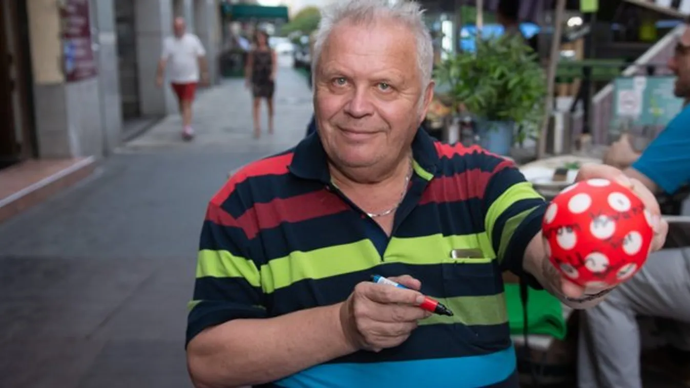 Dévényi Tibor elmondta a véleményét a harmadik oltásról