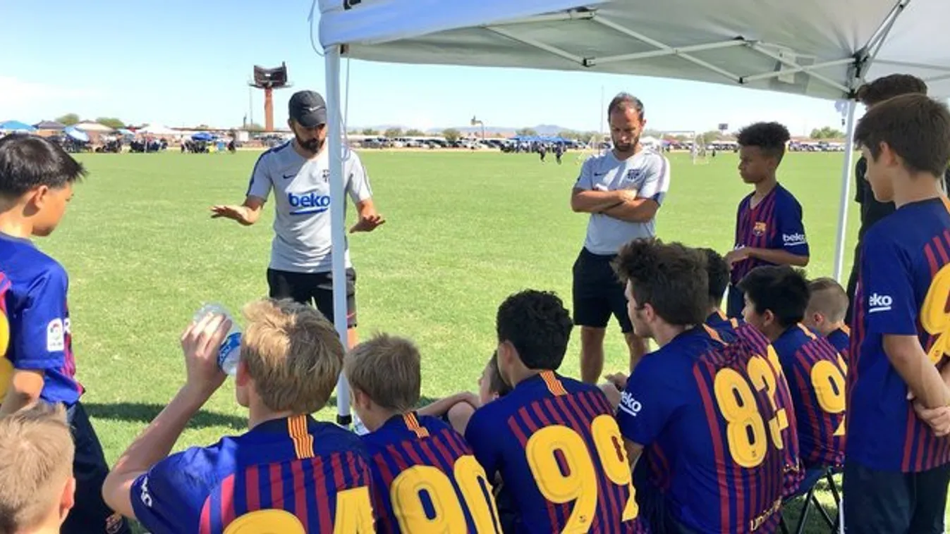 Messit tanítják az arizonai sivatagban is