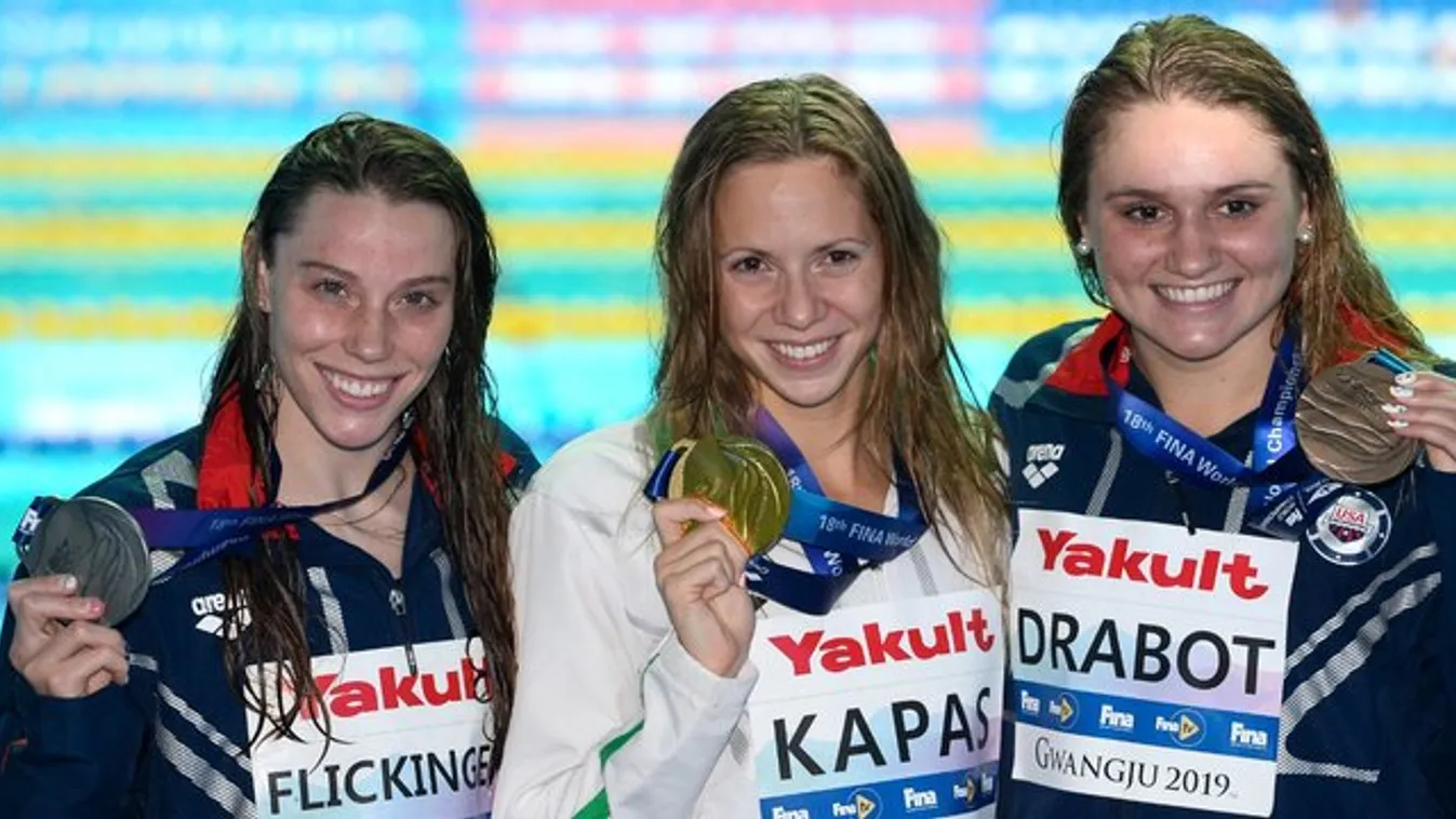 Kapás Boglárka aranyérmes 200 méter pillangón