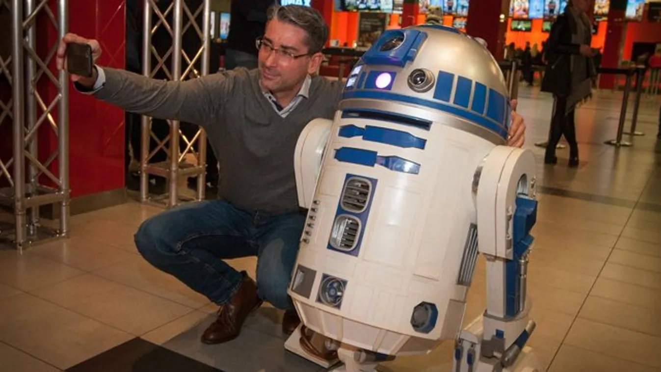 Fénykardot ragadtak a Star Wars-függő sztárok