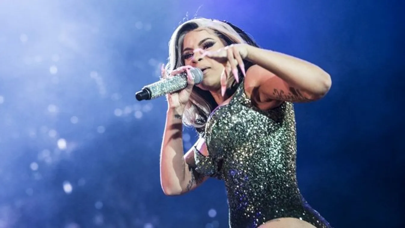 Ilyen, amikor Cardi B egyszerre öltözik filléresen és százezreket eltapsolva