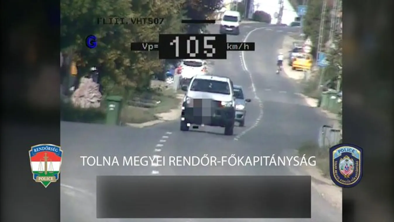 Videóra vették a rendőrök az életveszélyes tolnai sofőrt - csoda, hogy nem történt tragédia