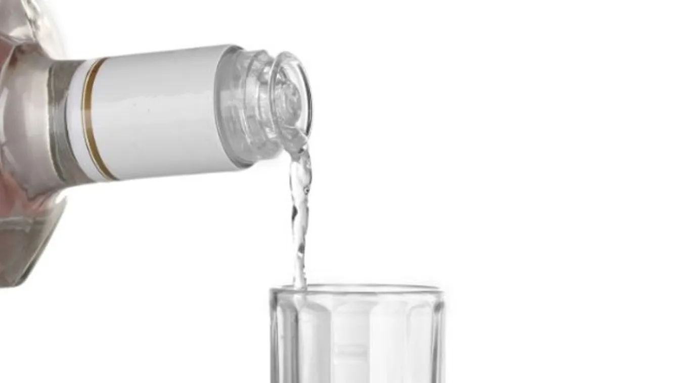 Megrázó: egy üveg vodkáért adta el kislányát az erőszakolónak