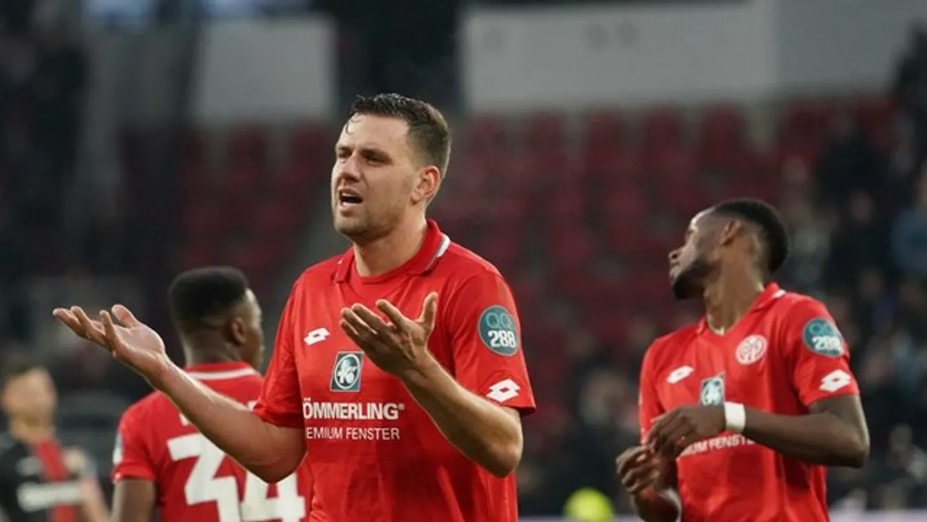 Ismét szexi modellel jött össze Szalai Ádám? - fotók