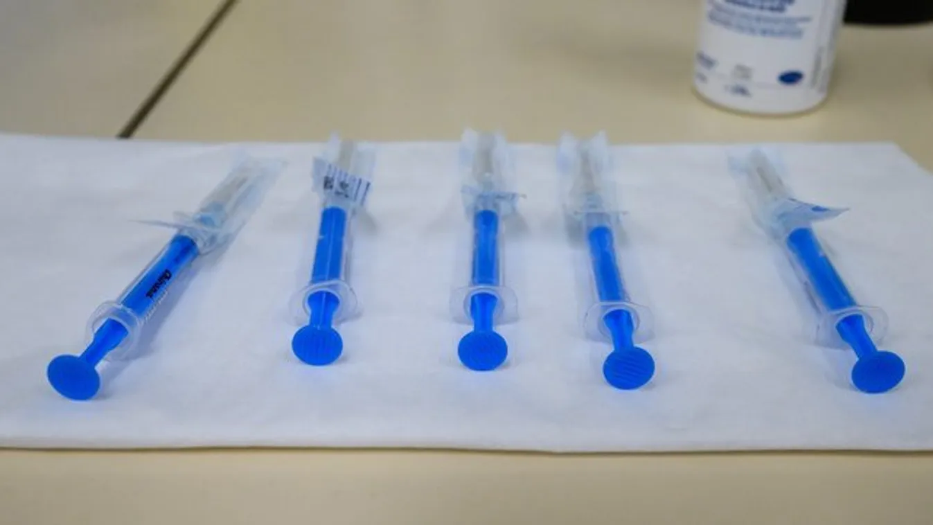 Szerbiában a járványhelyzet romlásától tartanak az ünnepek után
