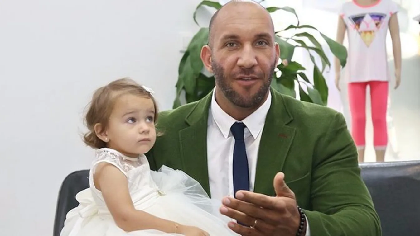 Százmilliós autót vett kislányának Berki - videó